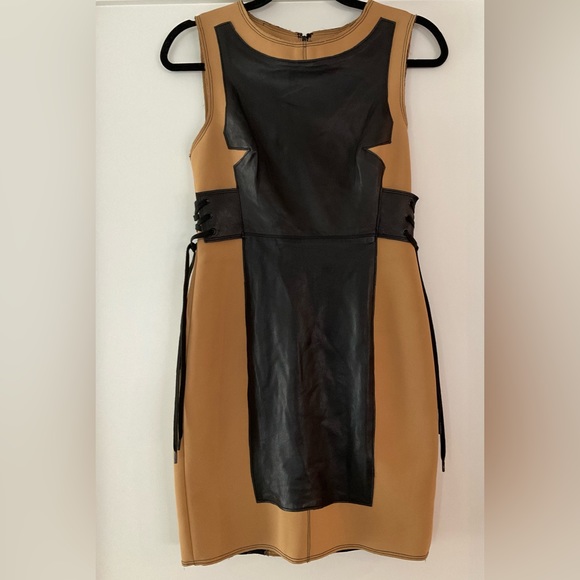Tracy Reese- Paneled Leather Sheath Dress with adjustable side ties. Women’s 6. - Picture 1 of 9
